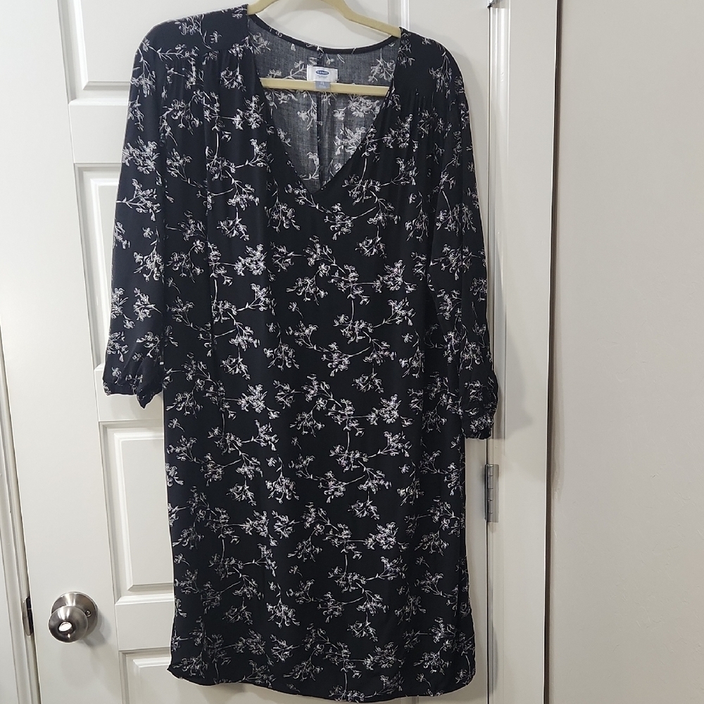 Old Navy Black Long-Sleeve V-Neck Floral Dress - XL